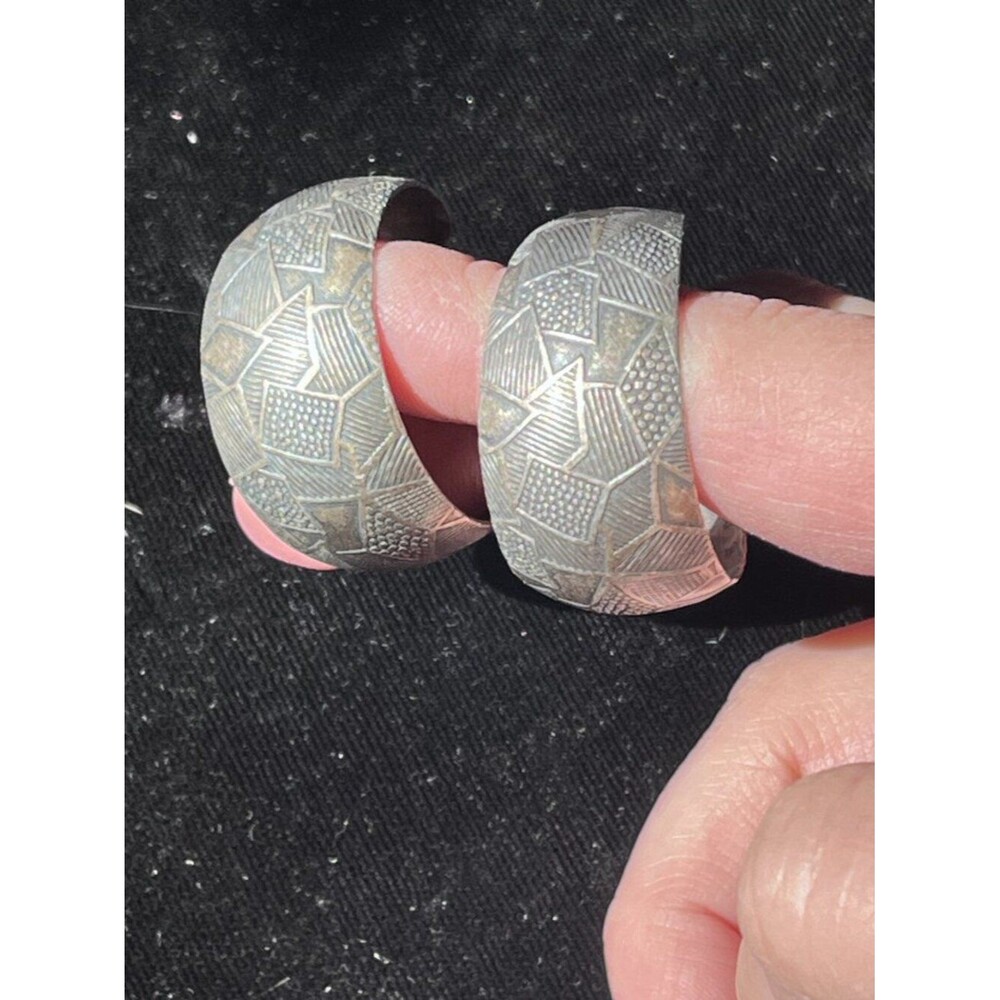 Vintage 80s 90s Etched Silver Tone Wide Half Hoop Earrings 1.25" Chunky 80s/90s